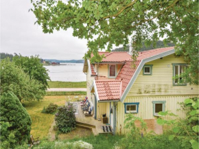 Four-Bedroom Holiday Home in Stillingson in Stillingsön